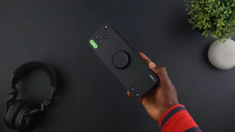 Miofive dash cam mounted in vehicle